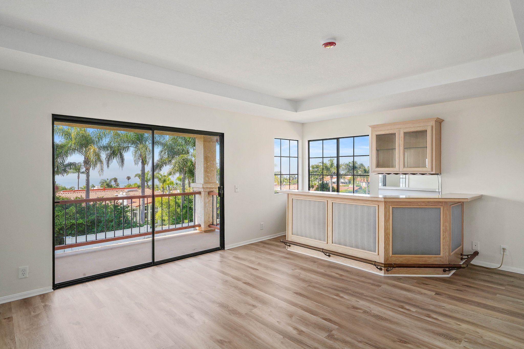 6404 Sealpoint Court-14