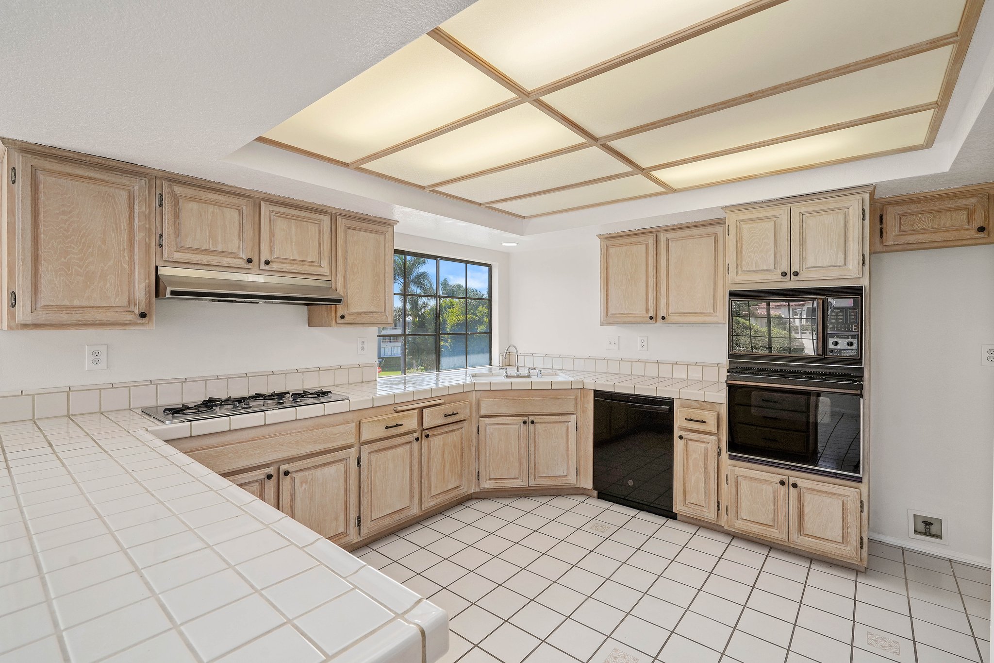 6404 Sealpoint Court-24